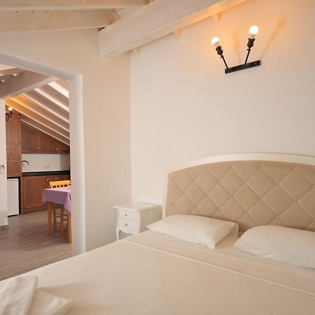 Brothers Cesme Boutique Hotel Exterior photo